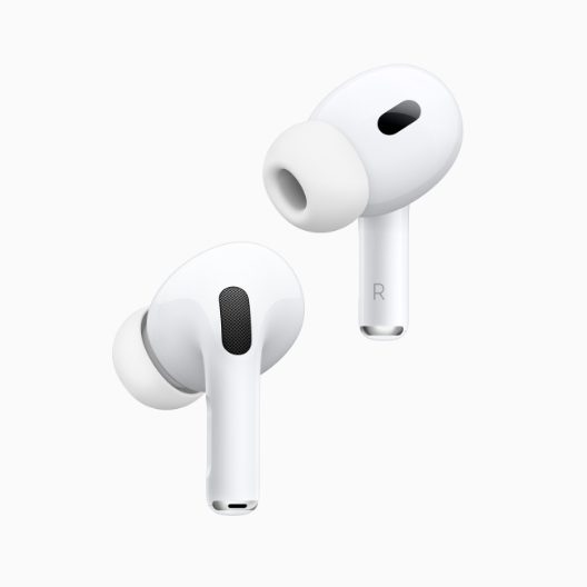 WWDC23 Apple AirPods