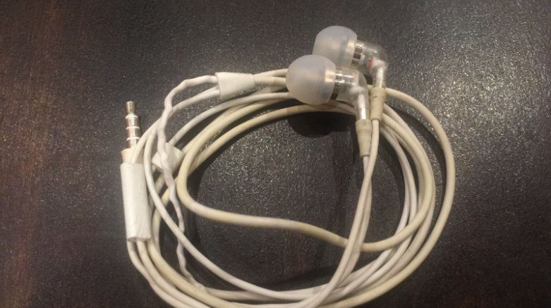 Apples Kopfhörer Prototypen bei eBay