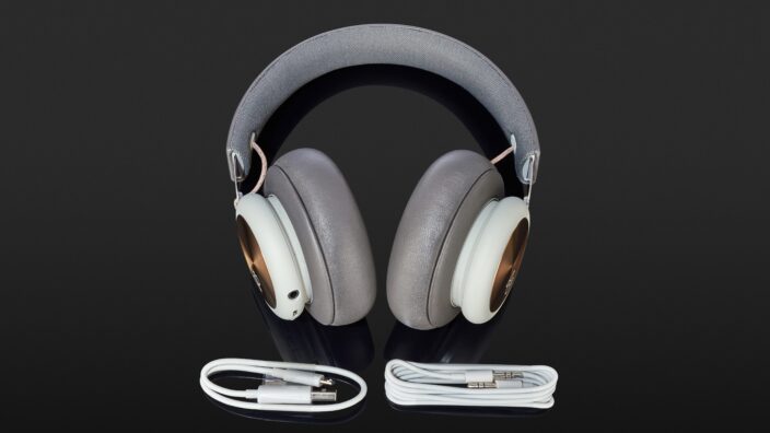 B&O PLAY by Bang & Olufsen Beoplay H4
