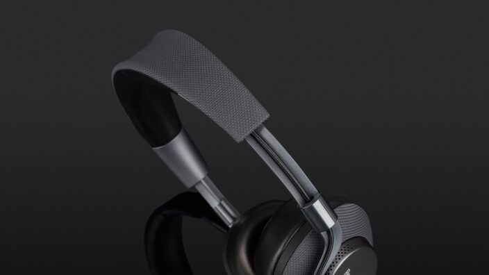 Bowers & Wilkins PX