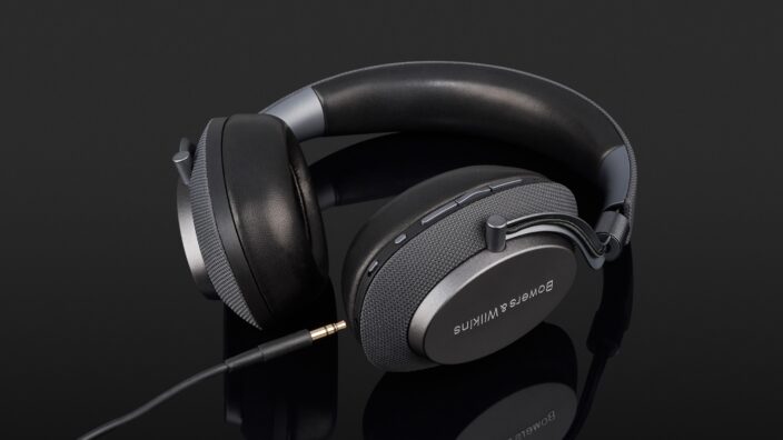 Bowers & Wilkins PX