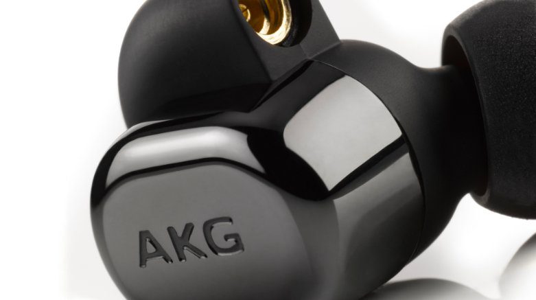 AKG N5005