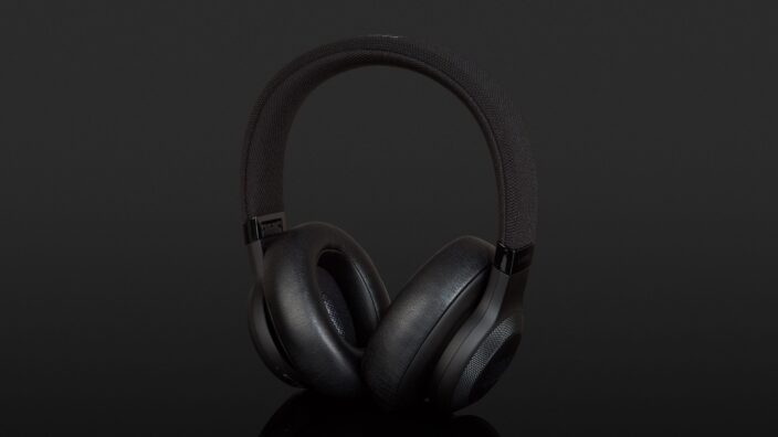 JBL E65BTNC