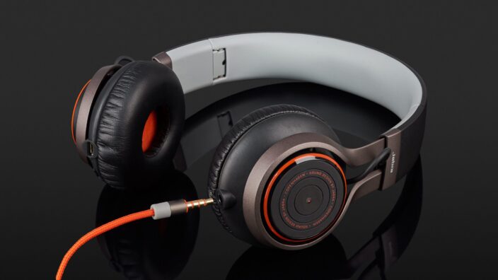 Jabra Revo Wireless