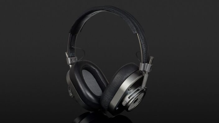 Master & Dynamic MH40