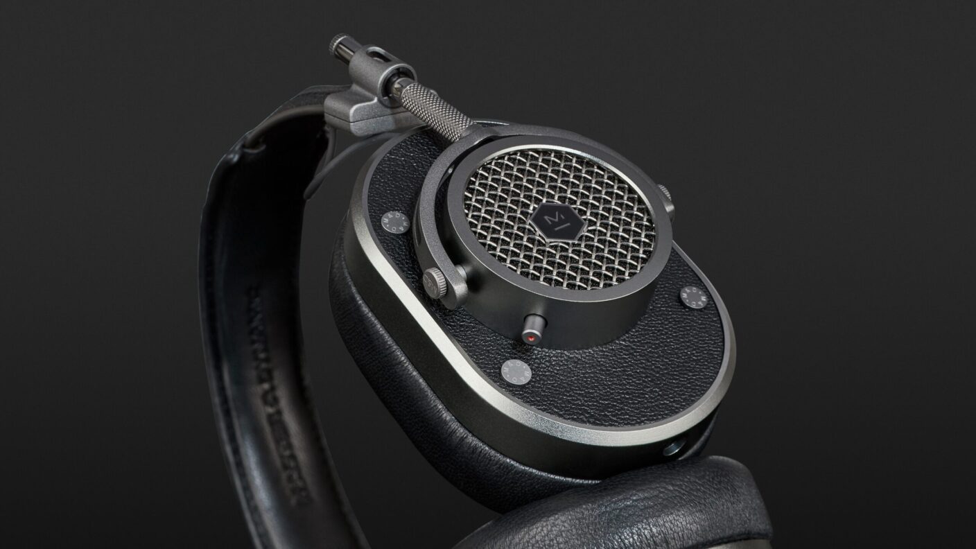 Master & Dynamic MH40