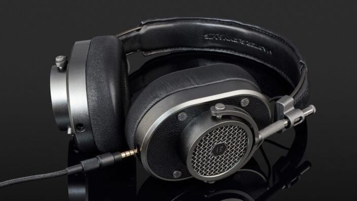Master & Dynamic MH40