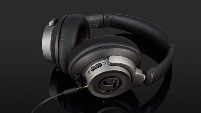 Teufel Real Blue
