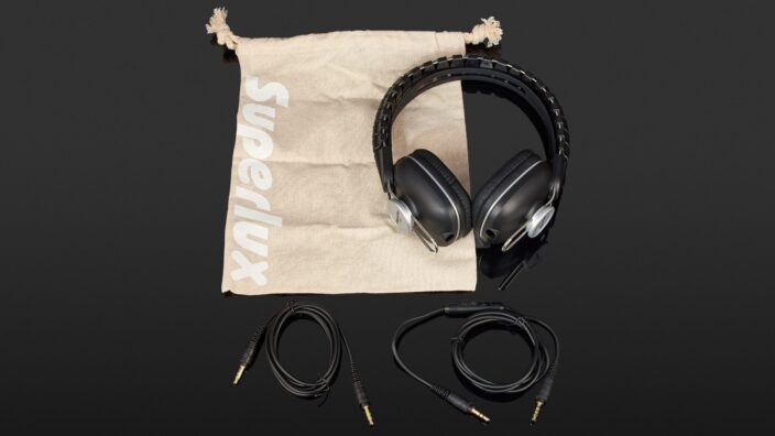 Superlux HD581