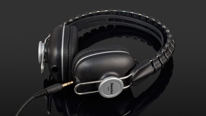 Superlux HD581
