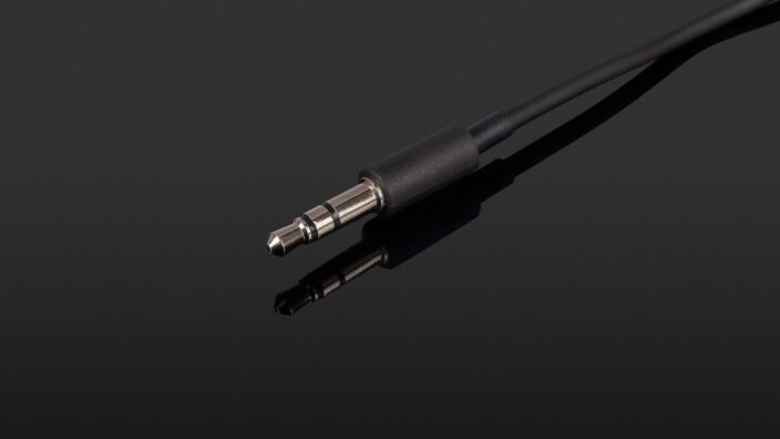 B&O Play Beoplay H9i