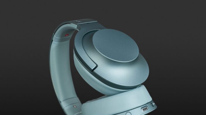 Sony WH-H900N