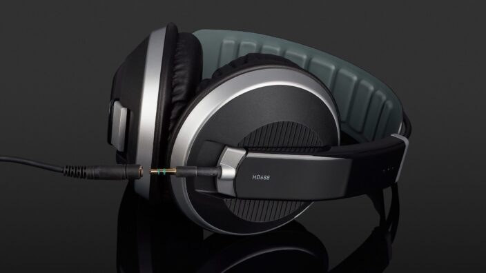 Superlux HD688
