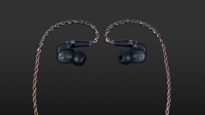 AKG N5005