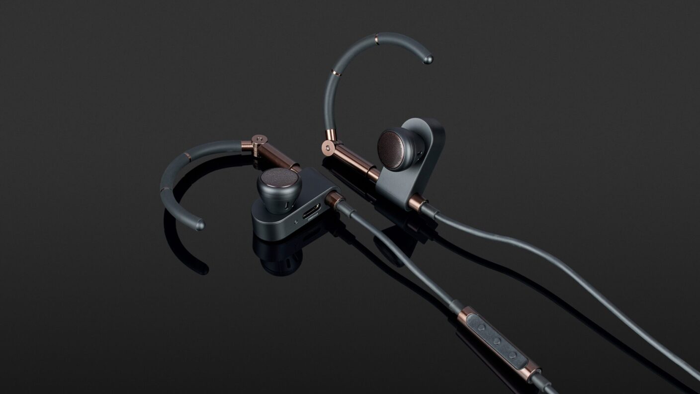 B&O Play Earset