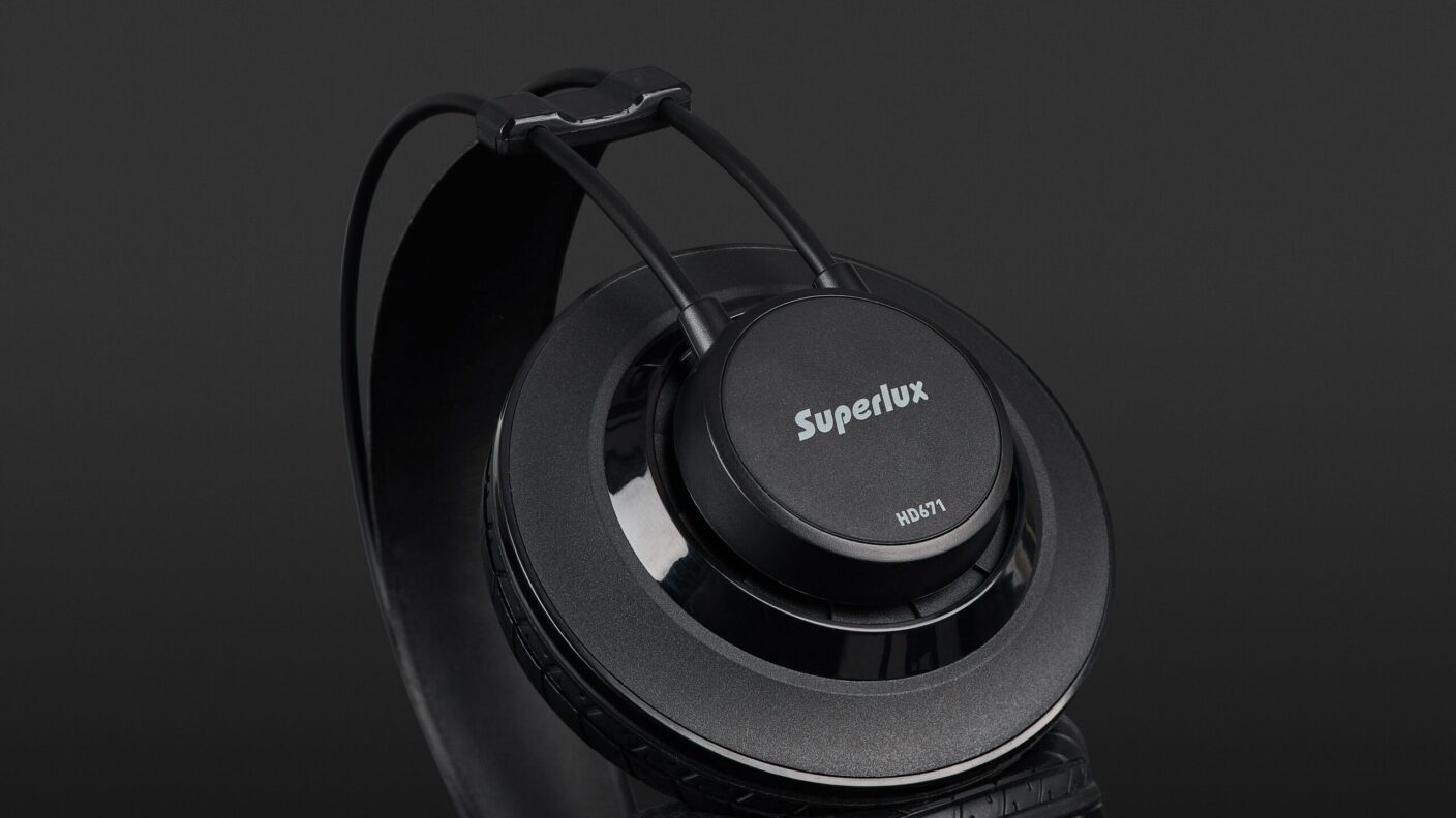 Superlux HD671