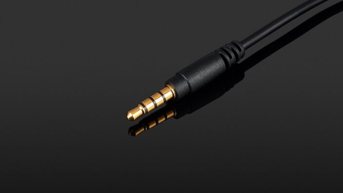 Audeze Mobius