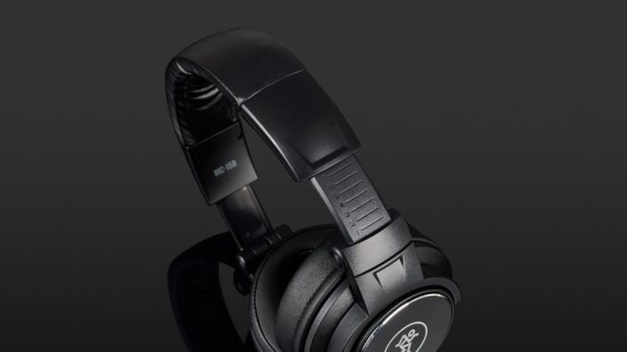 Mackie MC-150