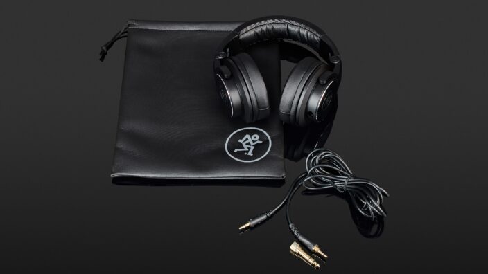 Mackie MC-150