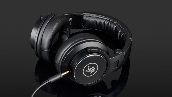Mackie MC-150
