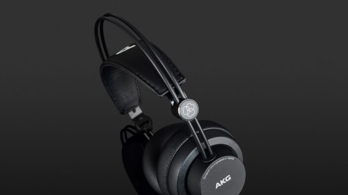 AKG K175