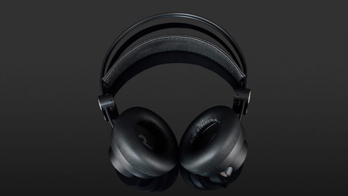 AKG K175