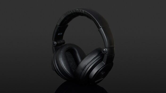 Mackie MC-250