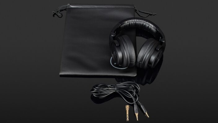 Mackie MC-250