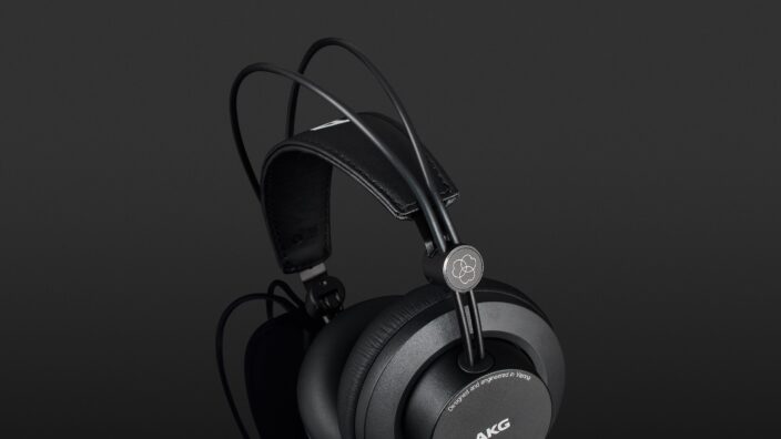 AKG K275
