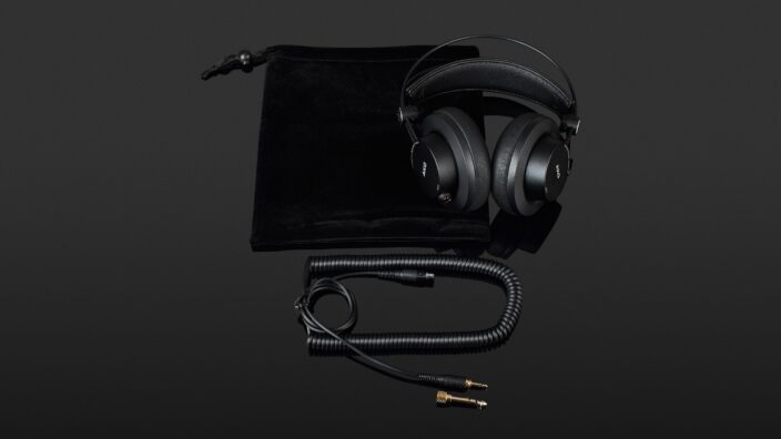 AKG K275