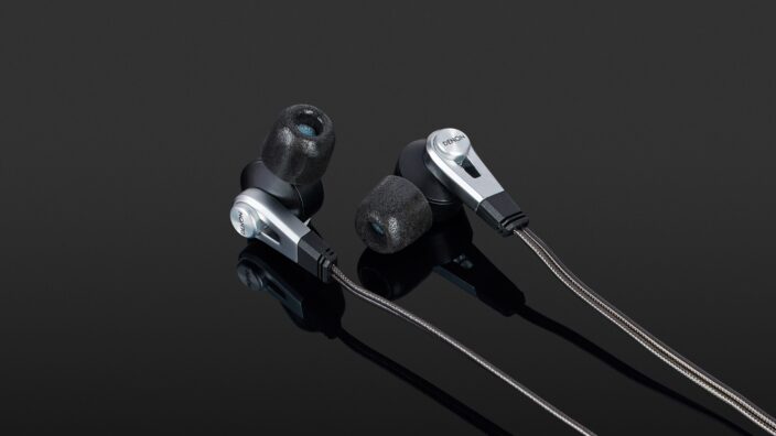 Denon AH-C820W