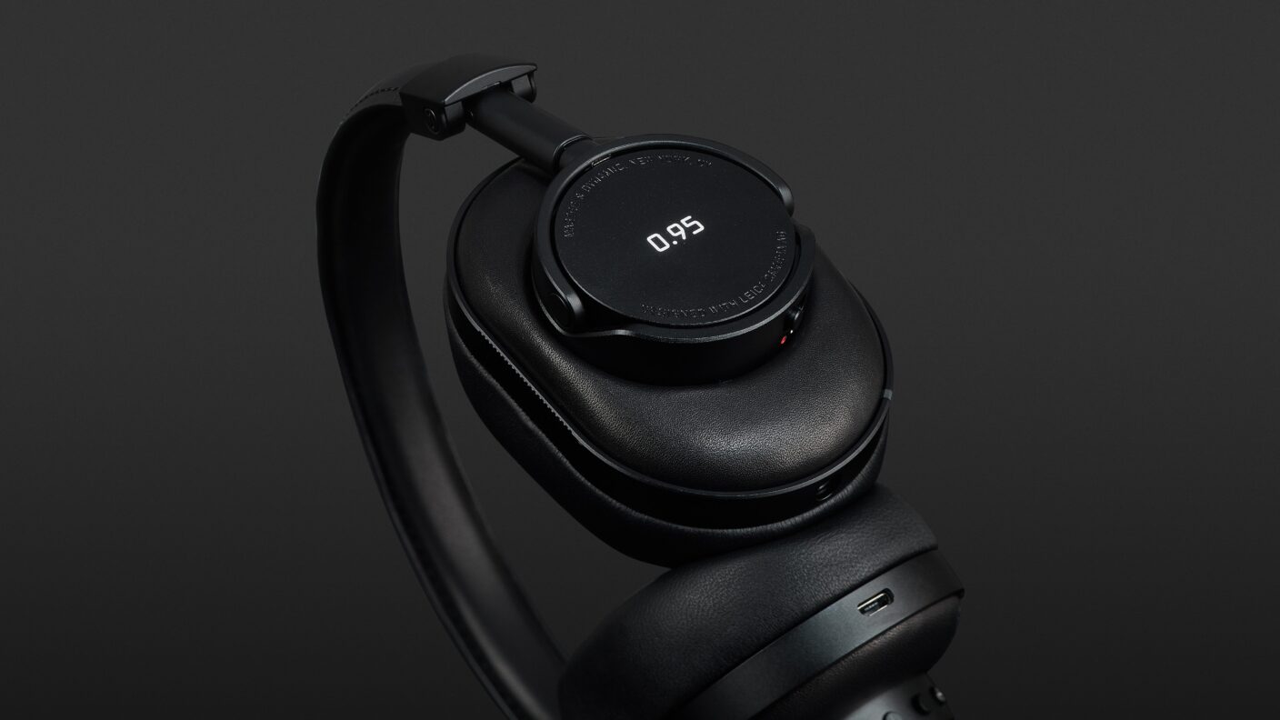 Master & Dynamic MW60