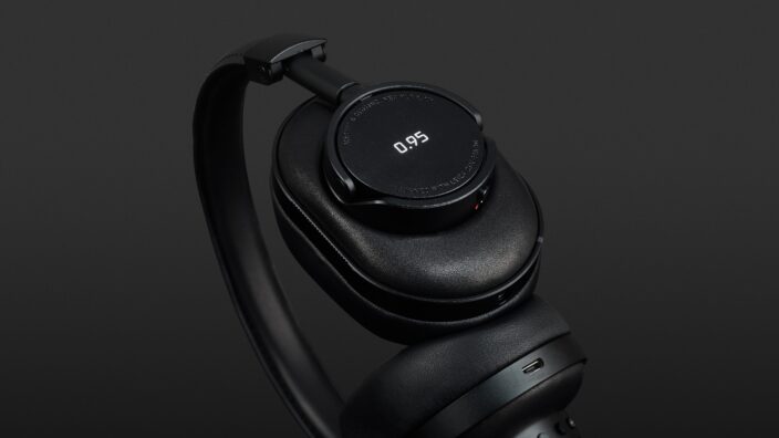 Master & Dynamic MW60