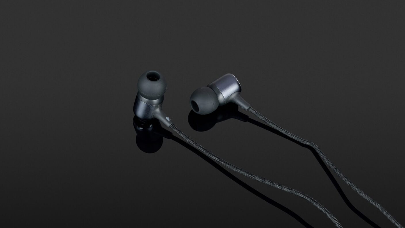 JBL Live 220BT