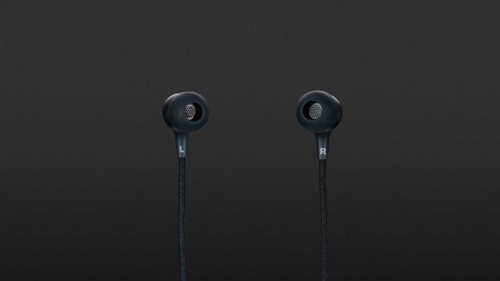 JBL Live 220BT