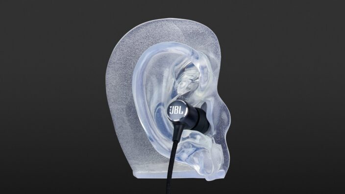 JBL Live 220BT
