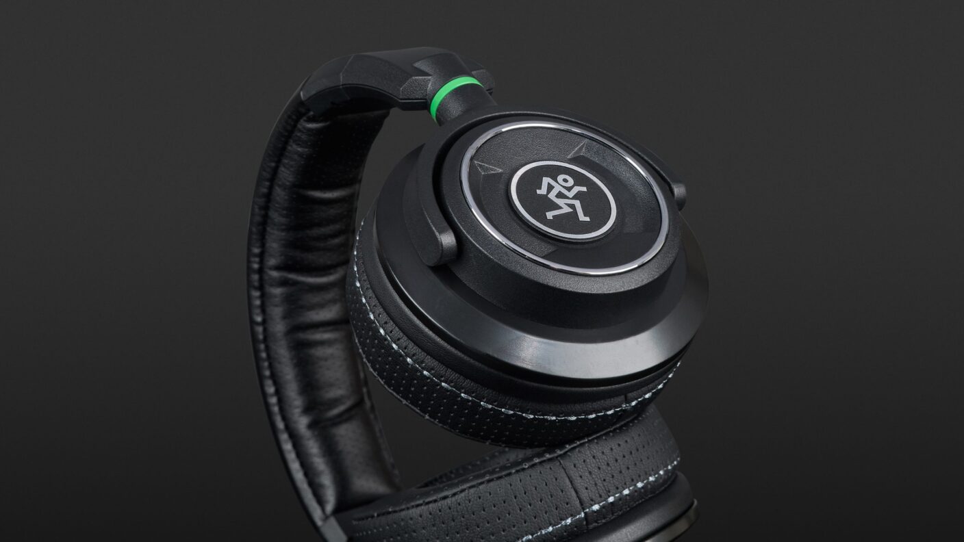 Mackie MC-350