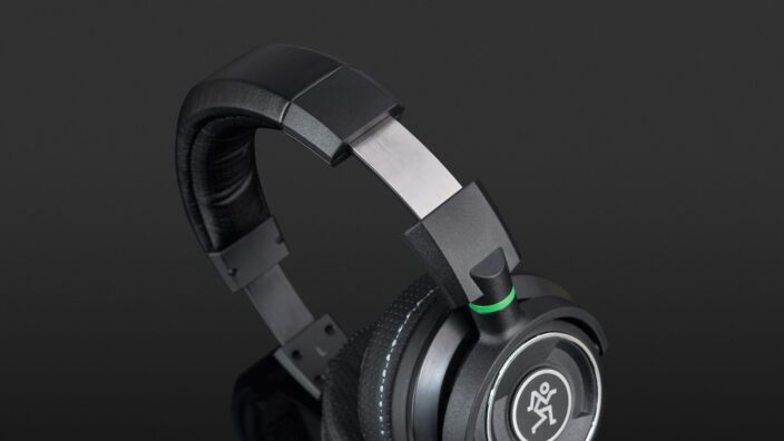 Mackie MC-350