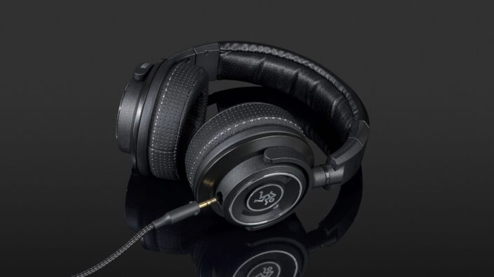 Mackie MC-350