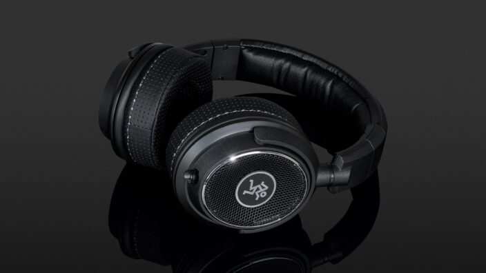 Mackie MC-450