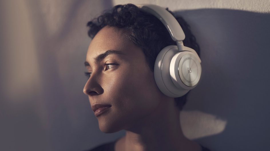 Bang & Olufsen Beoplay HX