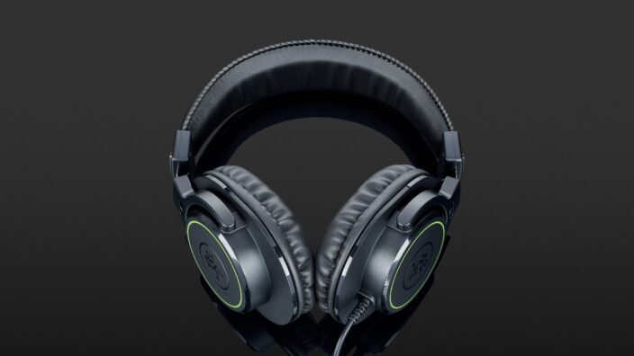 Mackie MC-100