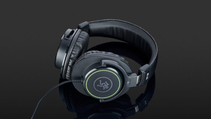 Mackie MC-100