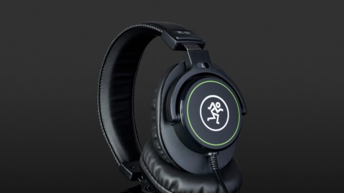 Mackie MC-100