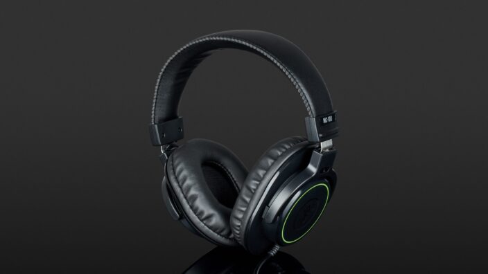 Mackie MC-100