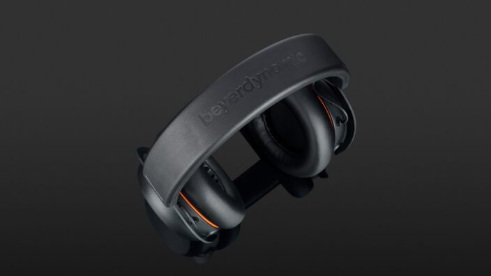 Beyerdynamic MMX 100