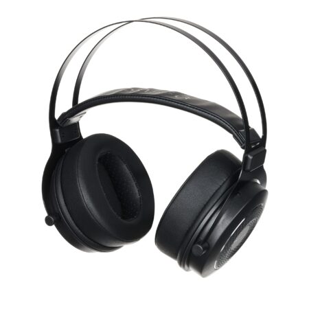 Behringer Omega