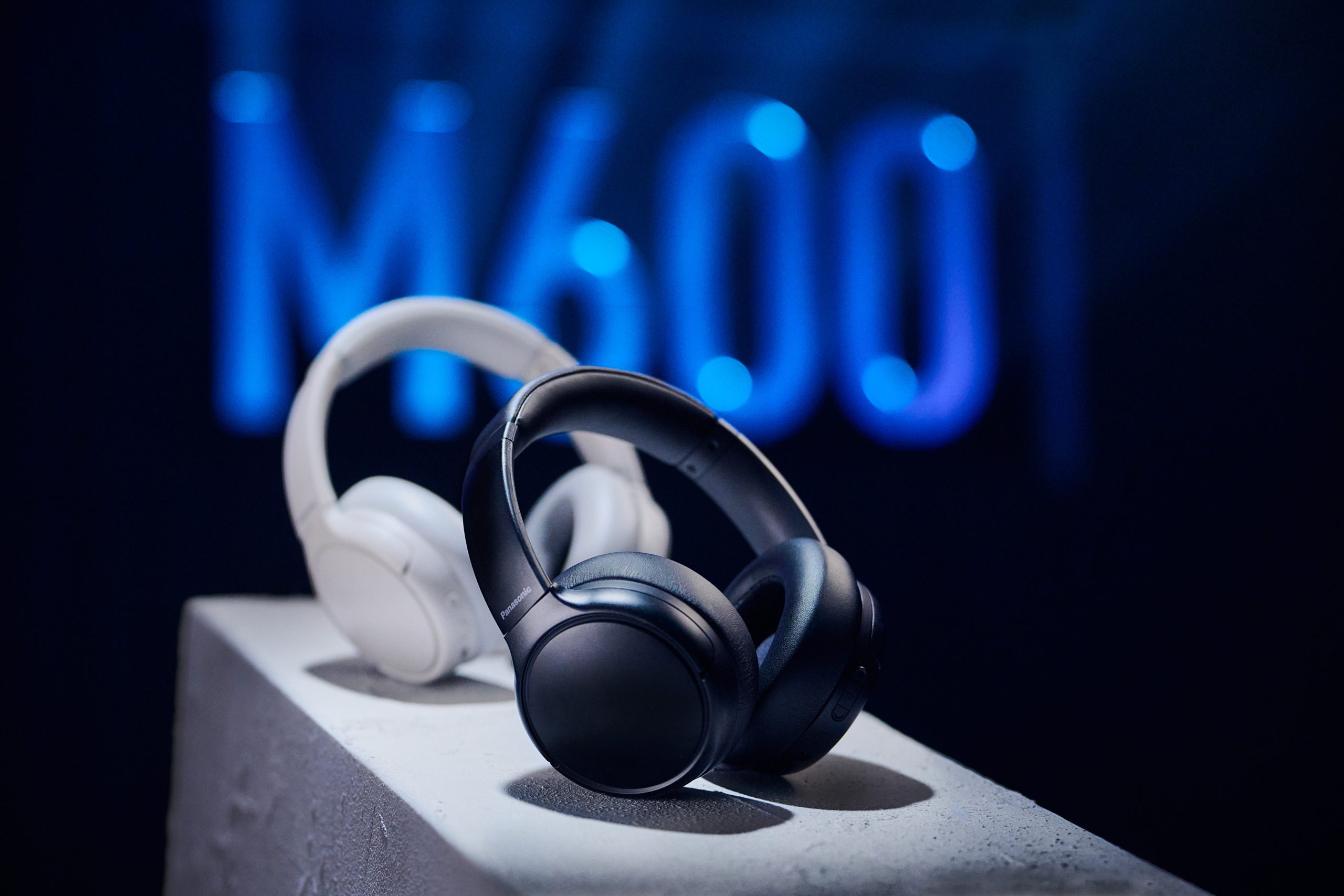 Panasonic RB-M600B-Lifestyle-03