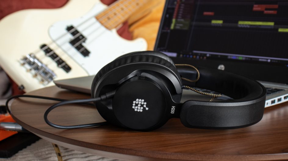 Adam Audio H200