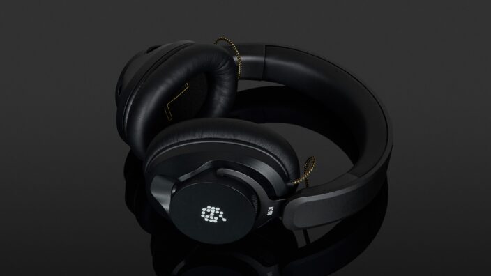 Adam Audio H200